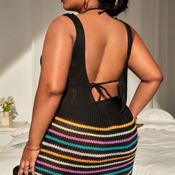 PLUS Swim Coverup 🏖️ - Picture 2 of 5